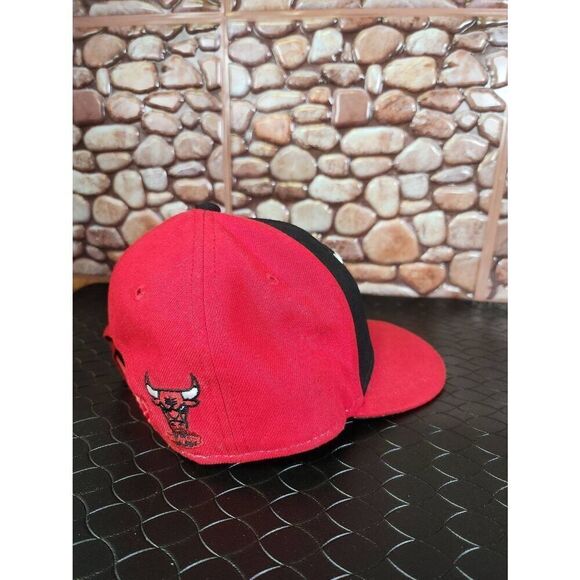 CHICAGO BULLS WINDY CITY NEW ERA NBA HARDWOOD CLASSICS - Picture 4 of 8